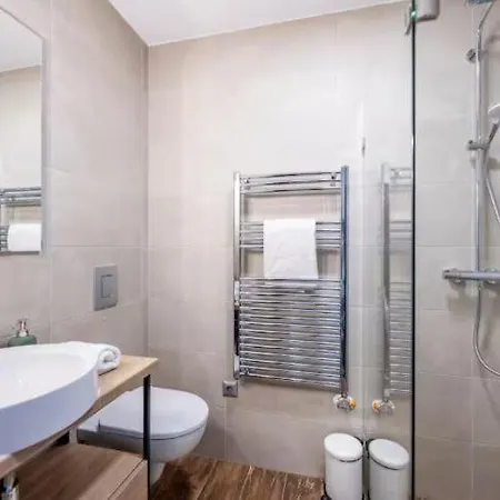 Amade Apartmanok 1 Gyor Exterior photo